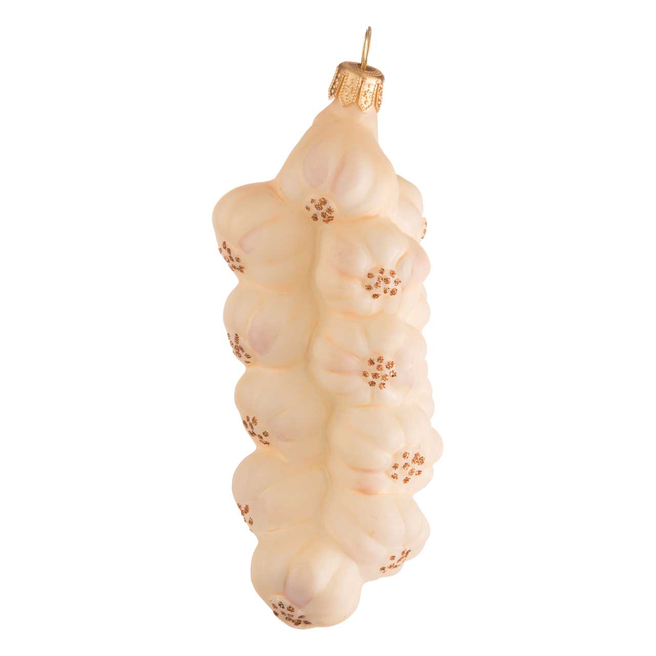 Garlic plait Garlic plait